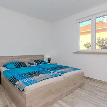 Holiday home Loncar Vir